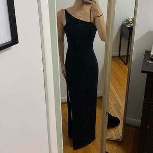 Elegant Black Evening Dress